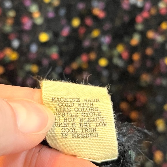 GIMMICKS by BKE Black Fuzzy Polka Dot Balloon Sleeve Sweater - Picture 8 of 12